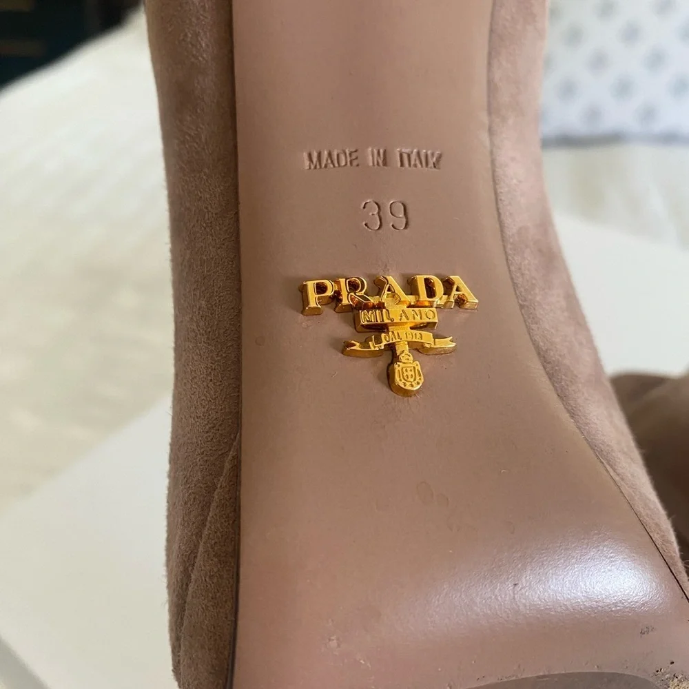 AUTHENTIC light pink Prada Heels Elegant Suede Design - Picture 12 of 14